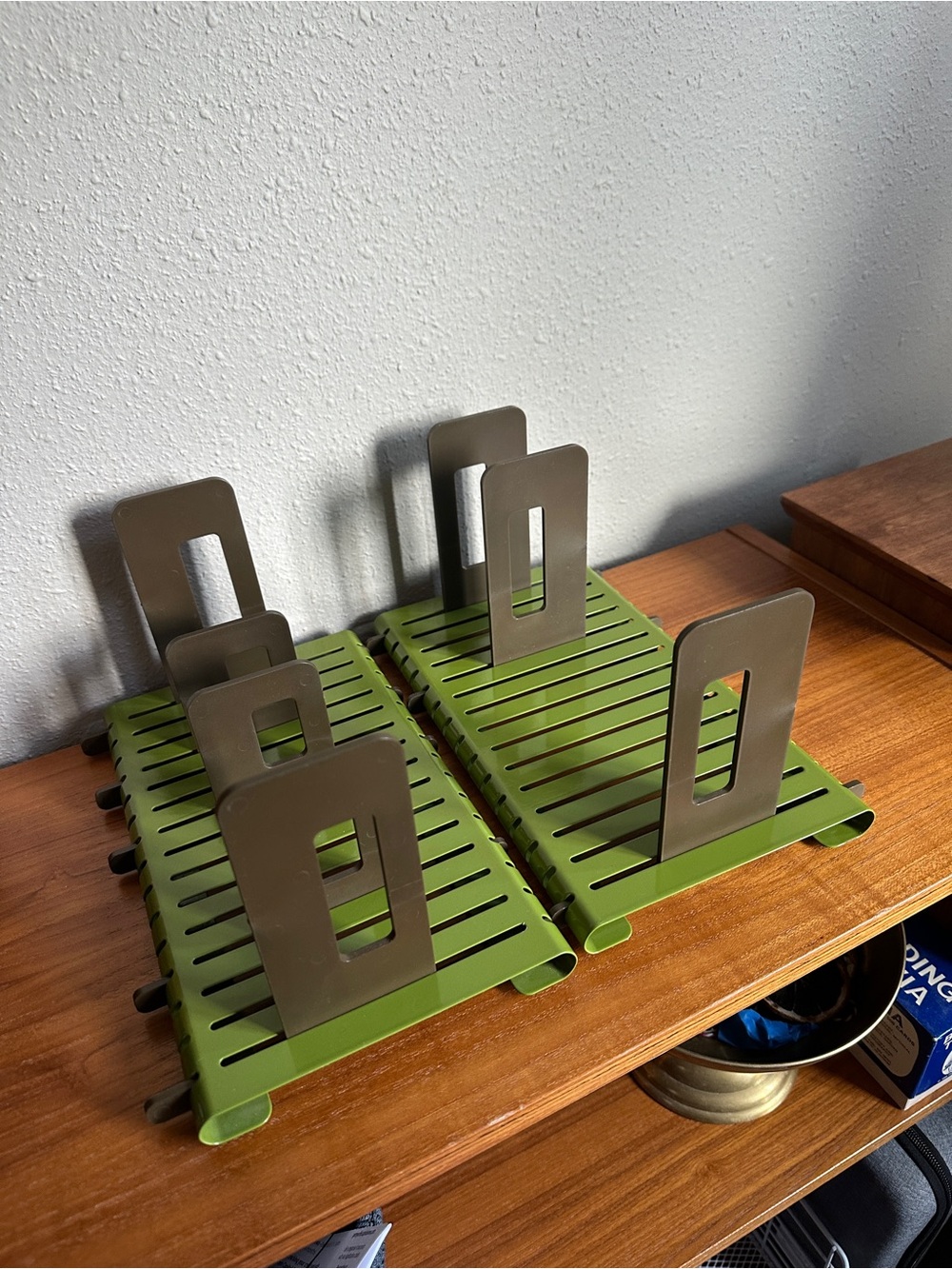 Green Adjustable Metal Organizer Rack - Picture 6 of 7